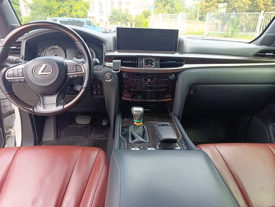 Lexus  LX 450 Diesel