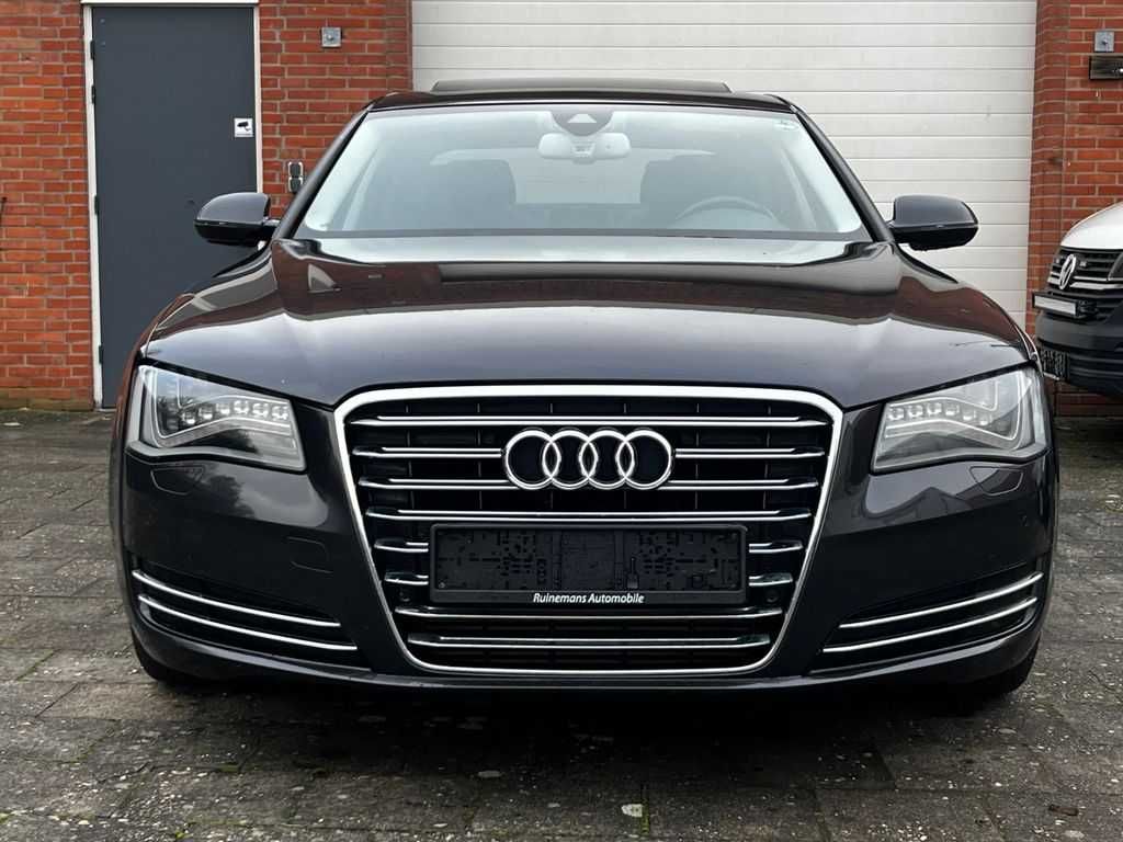 Бампер  Audi A8 D4 запчастини розборка Ауді а8 д4 шрот разборка