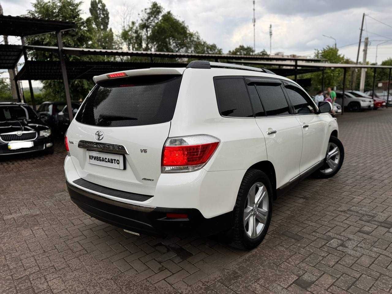 Toyota Highlander Офіційний 2012
