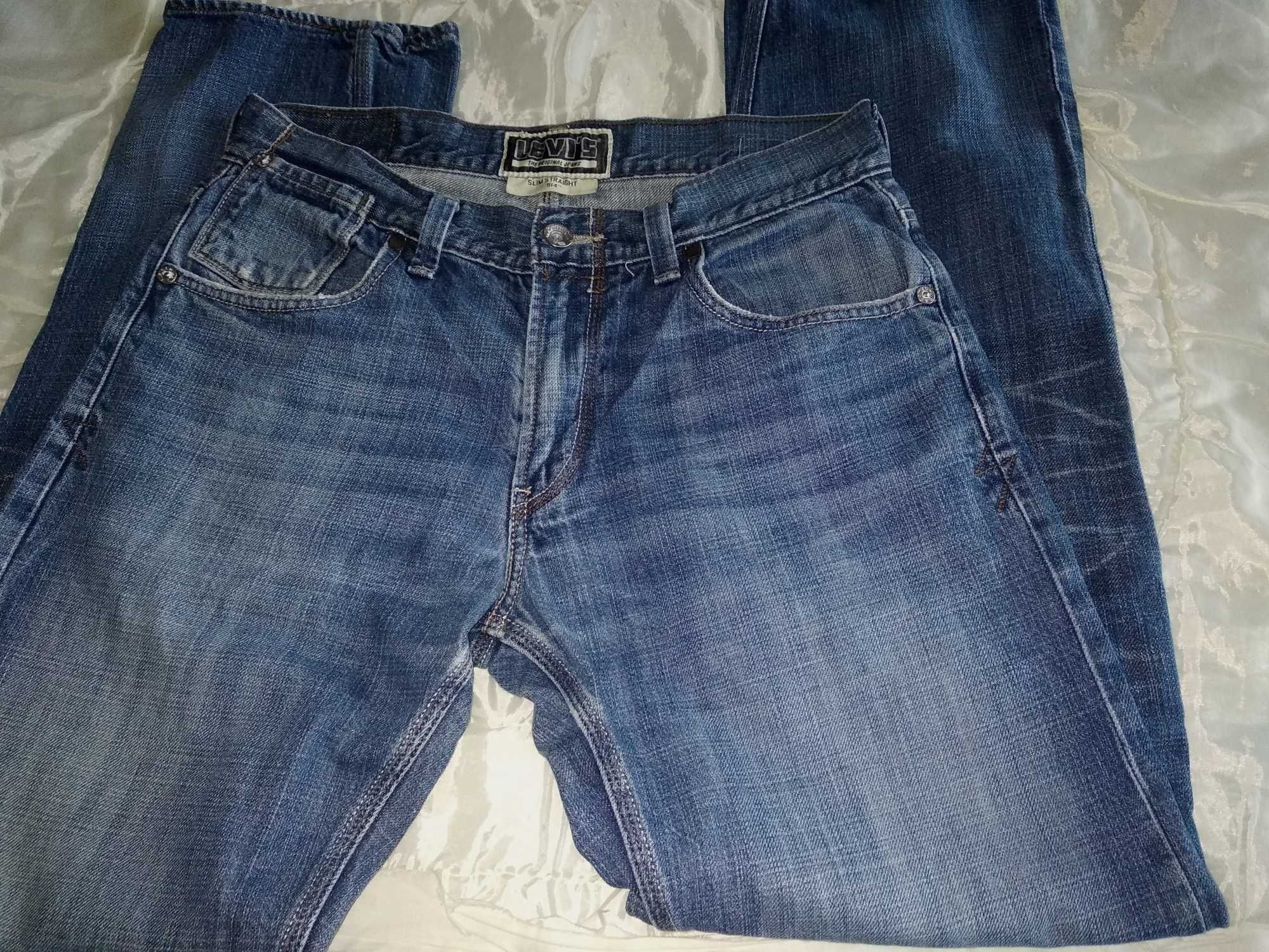 Джинси LEVIS 514 W34  L 34  made in  Cambodia