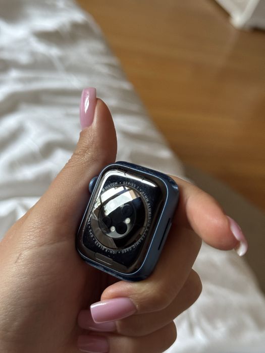 Apple Watch 7 (41mm)
