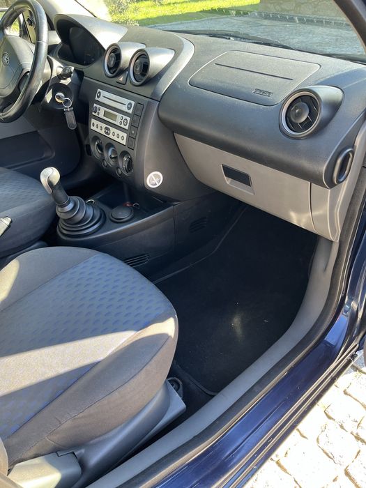 Ford fiesta 1.2 gasolina