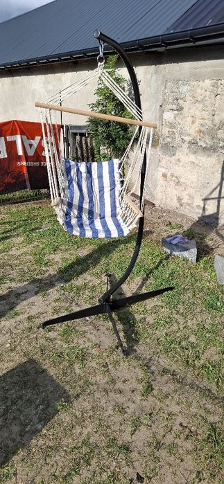 Fotel wiszący huśtawka ze stelażem