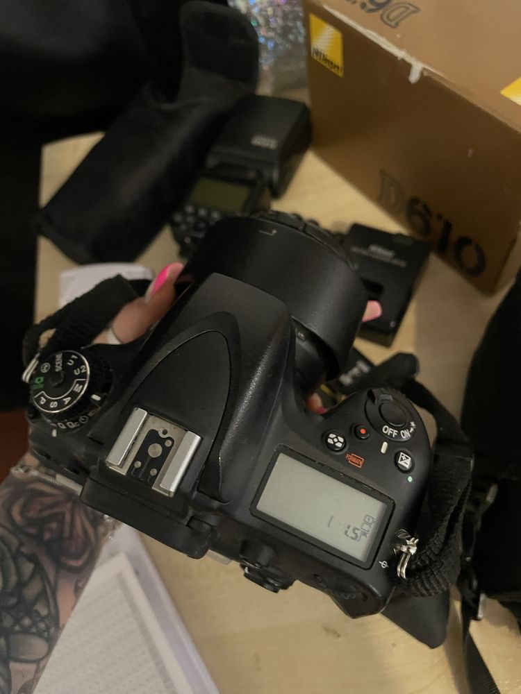 Nikon D610 + nikkor 50mm 1,4 + вспишка повний комплект