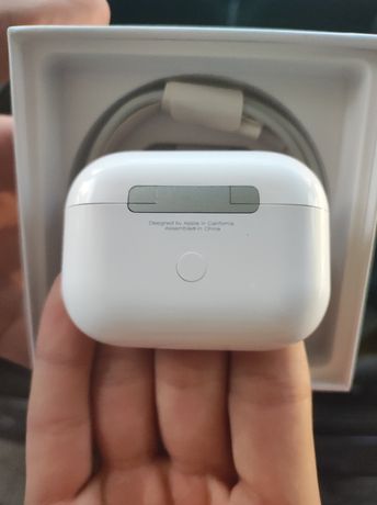 Air Pods używane 3 miesiące.