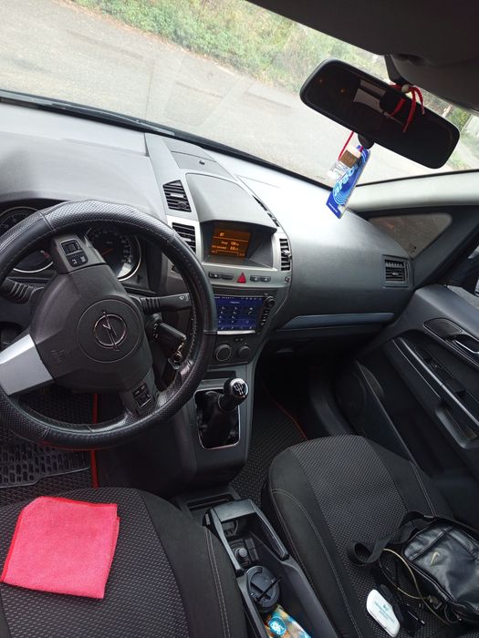 Opel Zefira продам