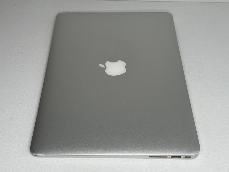 MacBook Air 13 (A1466) - 2013 - i5/4GB/128GB - faktura VAT 23%