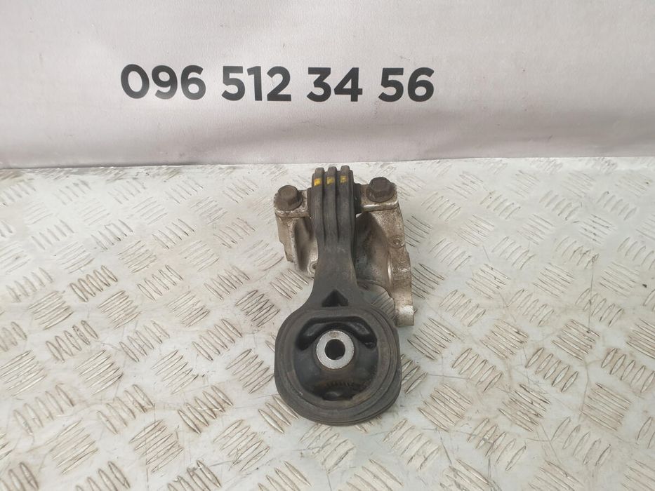 кронштейн  задней подушки двигателя HONDA CIVIC 4D  разборка