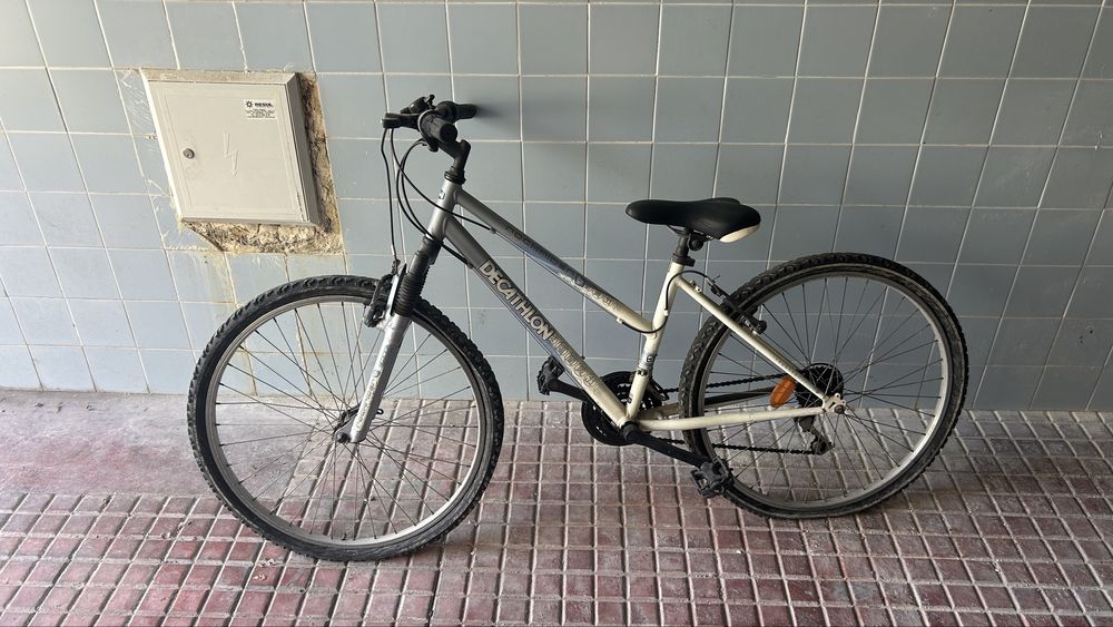 Bicicleta mulher/menina Decathlon