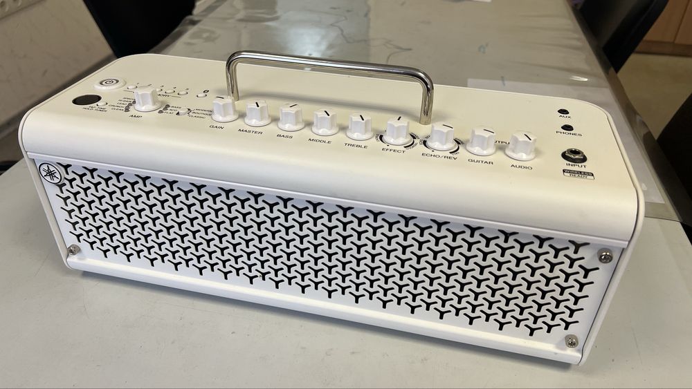 Комбопідсилювач Yamaha THR30II Wireless