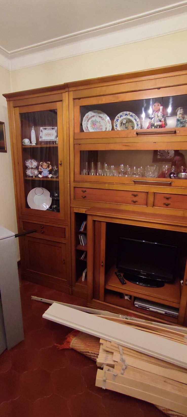 Móvel de sala para televisão e vitrine