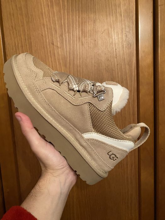 Botas UGG Lowmel Sand