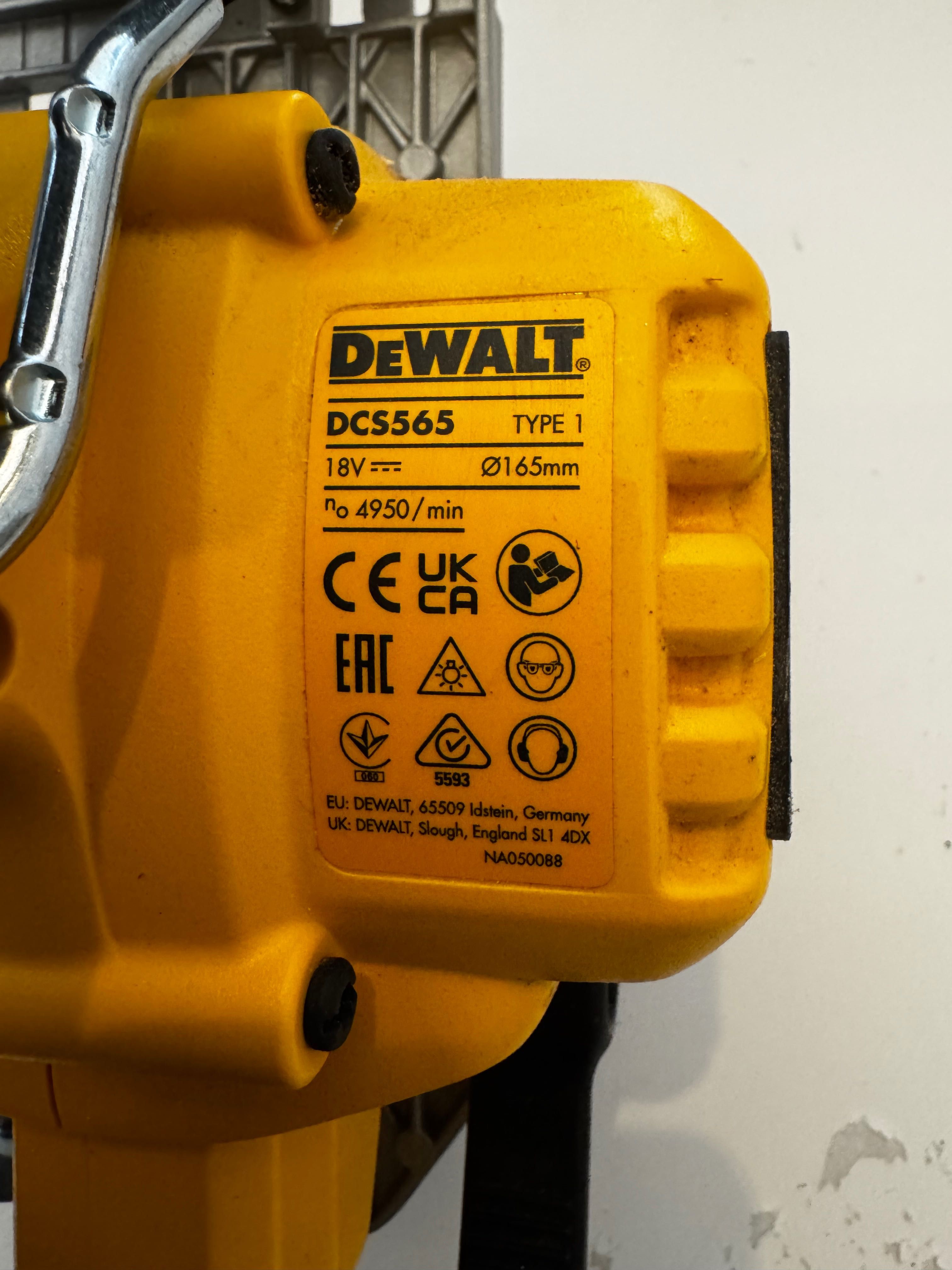 Piła tarczowa Dewalt DCS565
