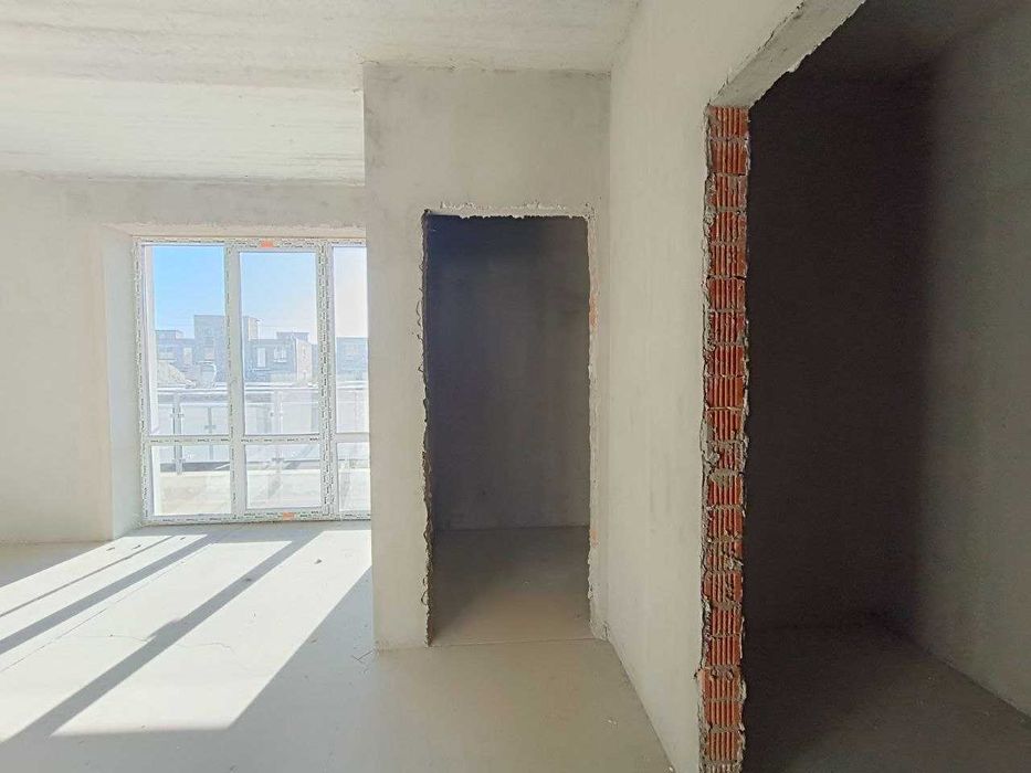 Продаж 2 поверхового таунхауса з ділянкою, 127м2, 4 кімнати.