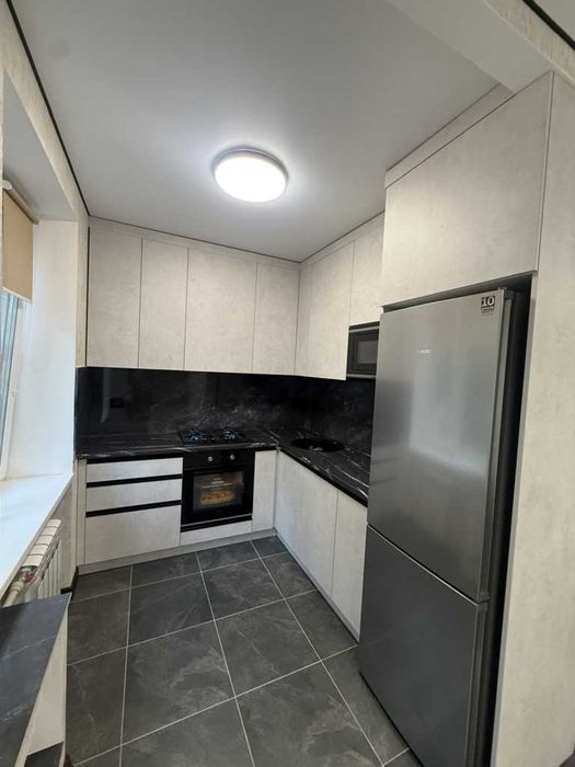 Дворівнева 2к квартира 72м2, поверх 1/5, з меблями та технікою, Центр