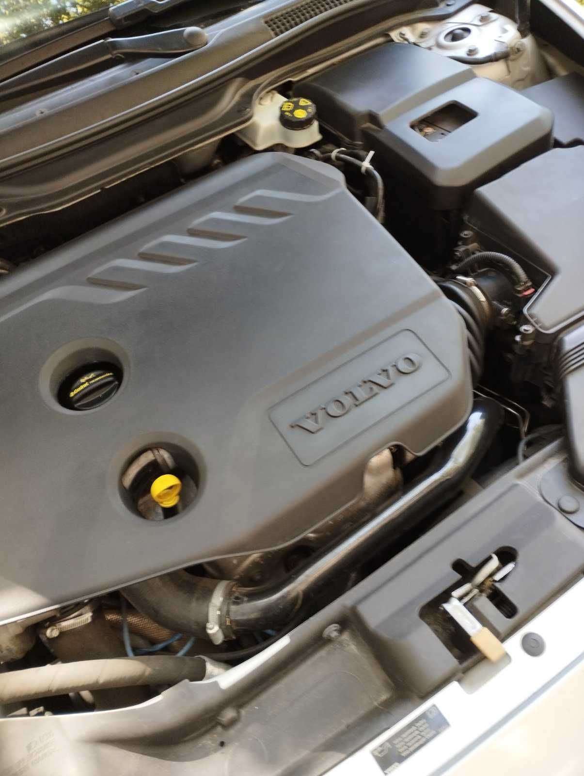 Продаж Volvo v50