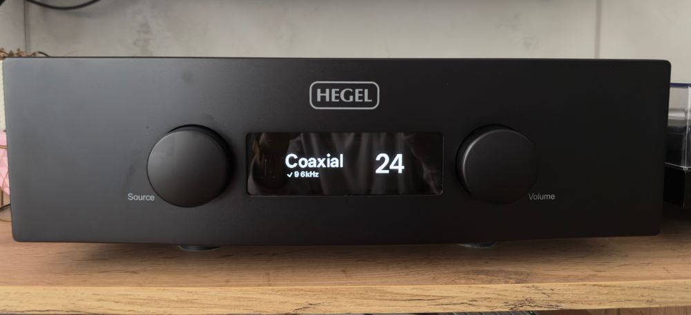 Wzmacniacz HEGEL H390 jak nowy stan idealny GWARANCJA