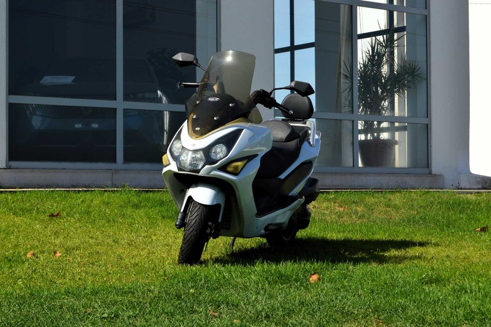 Daelim S3 125cc bem estimada