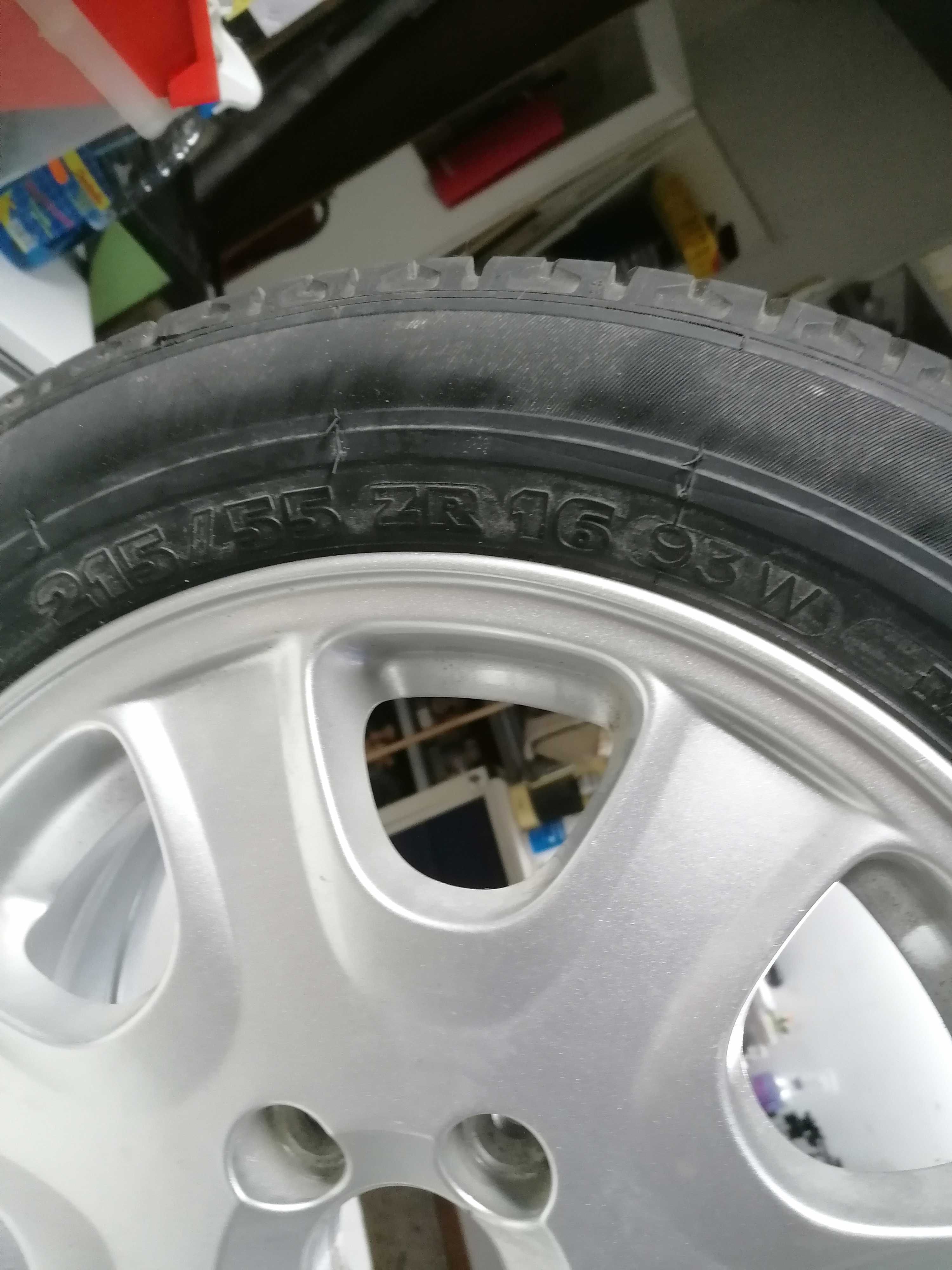 Jante com pneu novo original Volvo