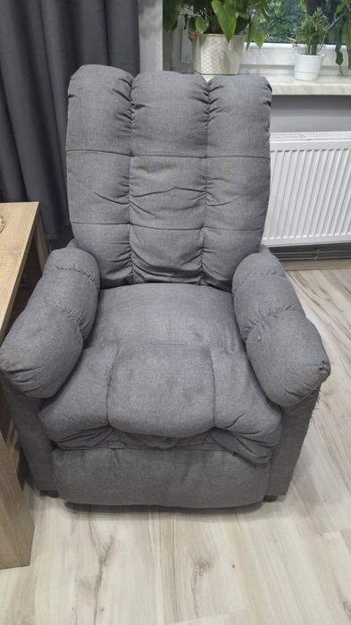 Fotel masujący obity tkaniną