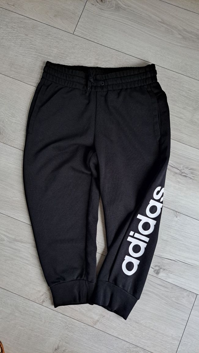 Adidas Essential Linear Pants 3/4 spodnie sportowe treningowe XS