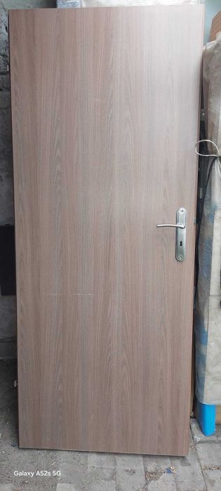 drzwi wewnętrzne 80 prawe (80P) do pokoju z klamkami skrzydło drzwiowe