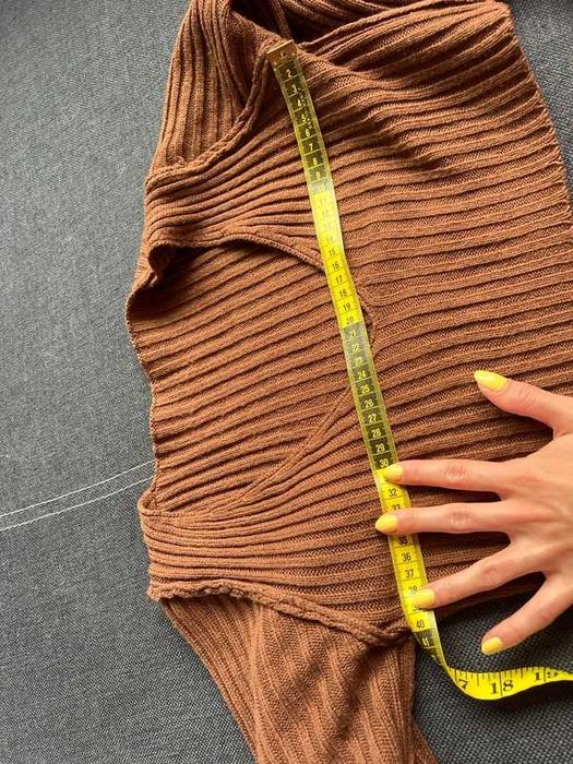 Bluzka Crop top czekoladowa krótka prążkowana długi rękaw sweterkowa s