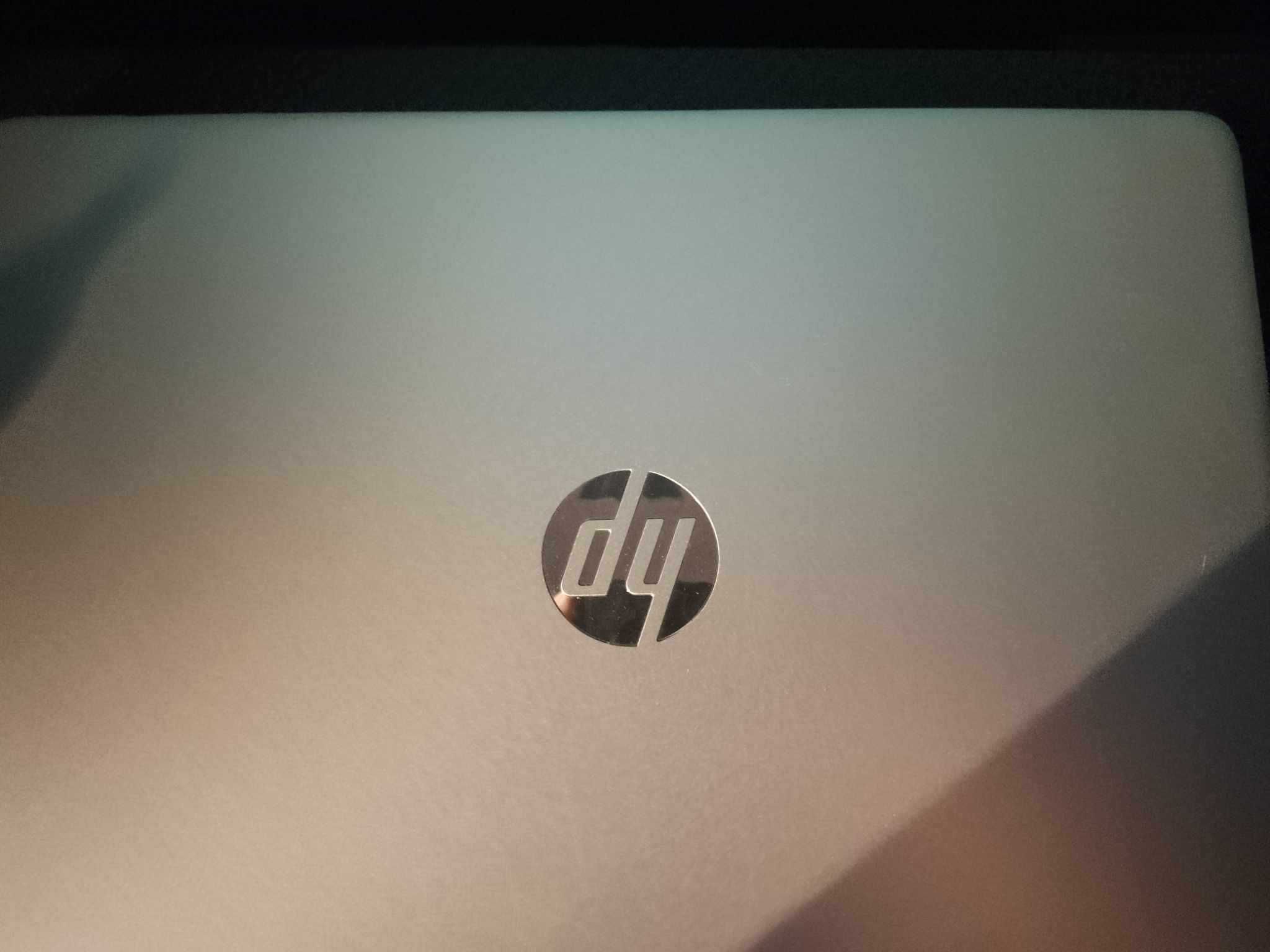 Laptop HP 14s-dq2009nw 14" Intel Core i3 8 GB / 256 GB srebrny