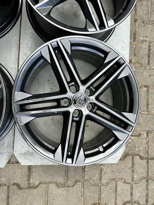 Oryginalne felgi Audi A5 A6 A7 A8 Q3 Q5 19” S Line 5x112 VW Seat Sport