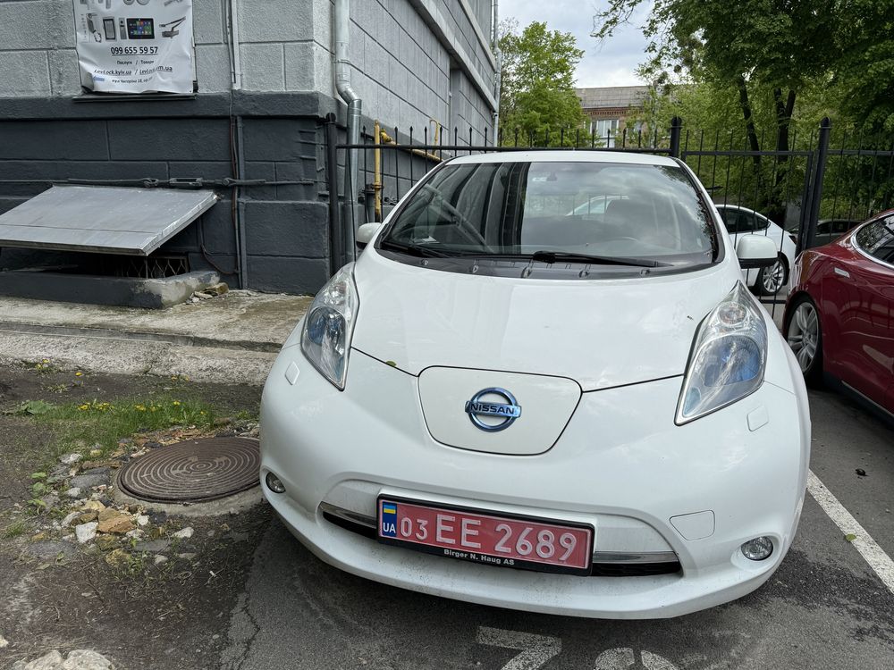 Nissan Leaf 24 кВт 11/12 SOH 82 % |DEPART AUTO| авто з Норвегії, США