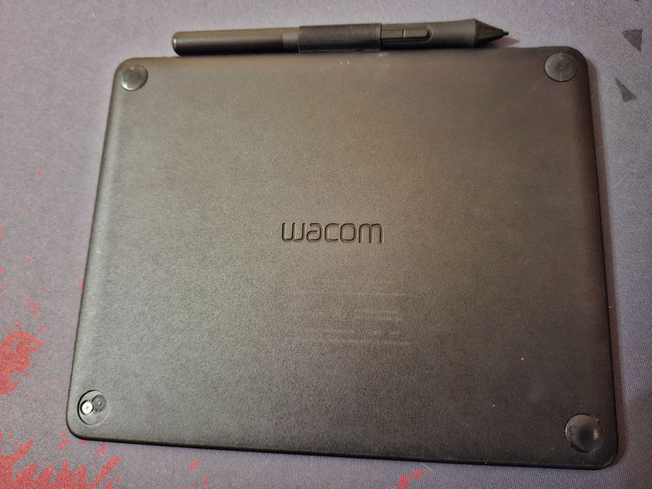 Графічний планшет Wacom Intuos S