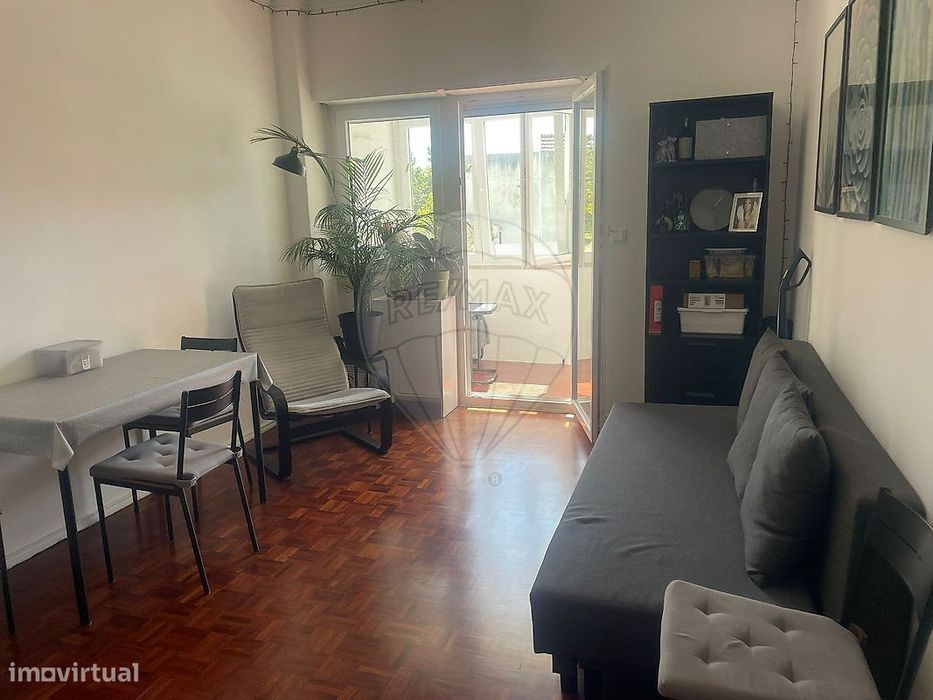 Apartamento T1 para arrendamento