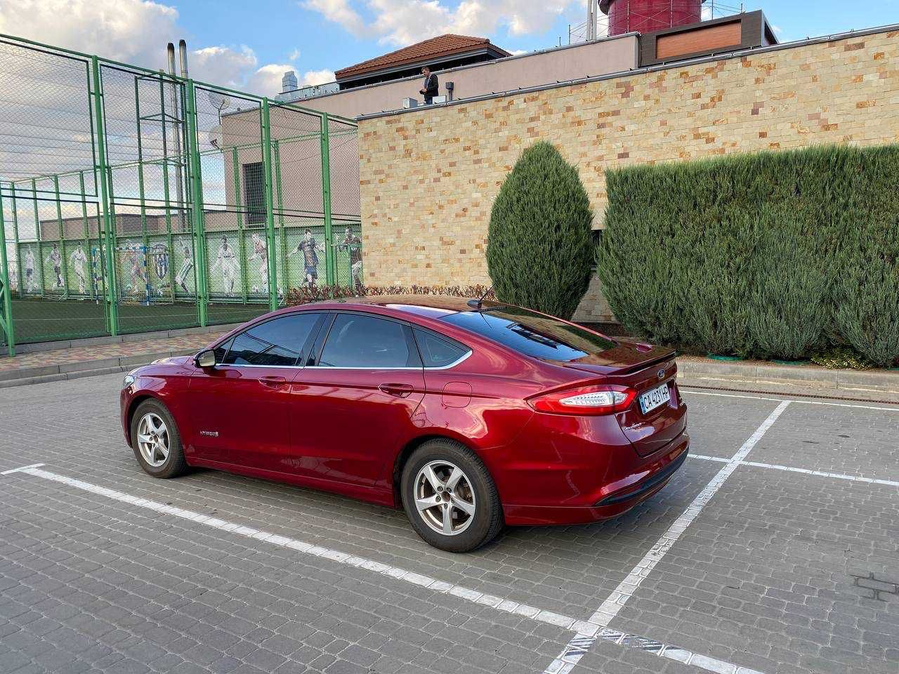 Ford Fusion Hybrid SE