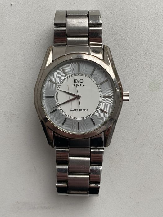 Годинник Q&Q