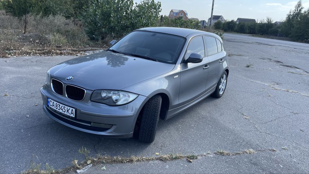 BMW 1 series 2.0 бензин