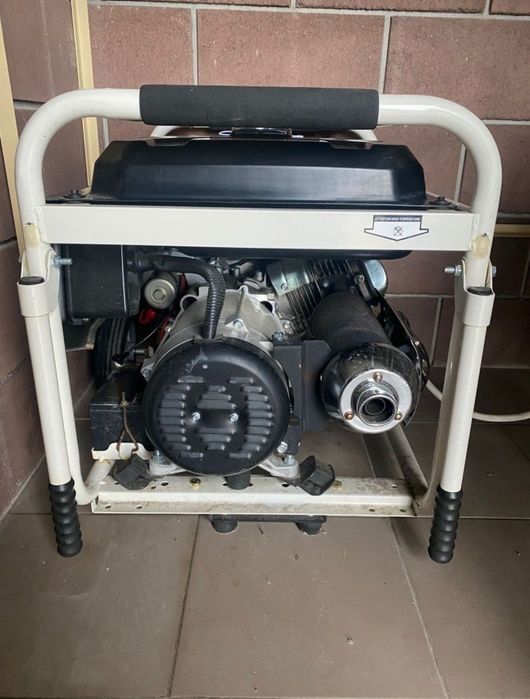 Продам генератор на 10 квт