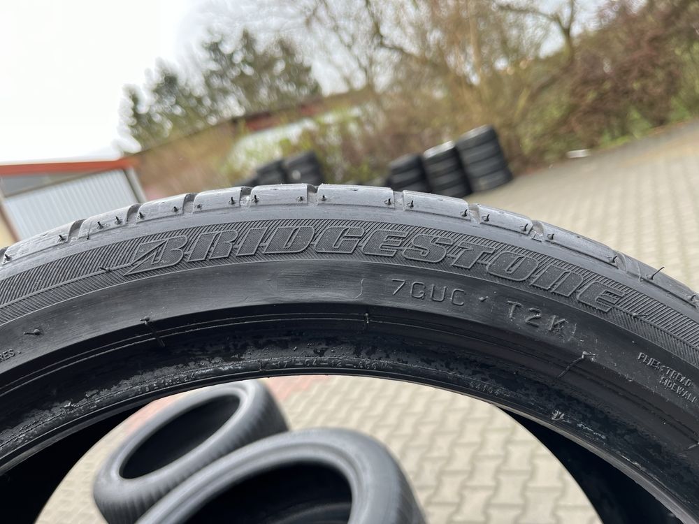 Opony Bridgestoone Potenza RE 050A 215/40R17