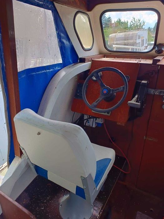 Łódź motorowa Dł. 7m szer. 240 cm