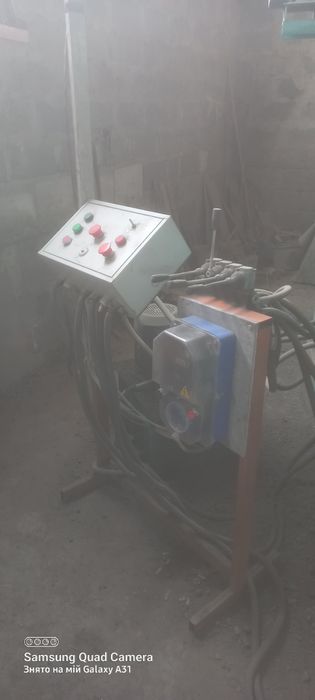 Вібропрес для виготовлення Шлакоблоків Напівавтомат.