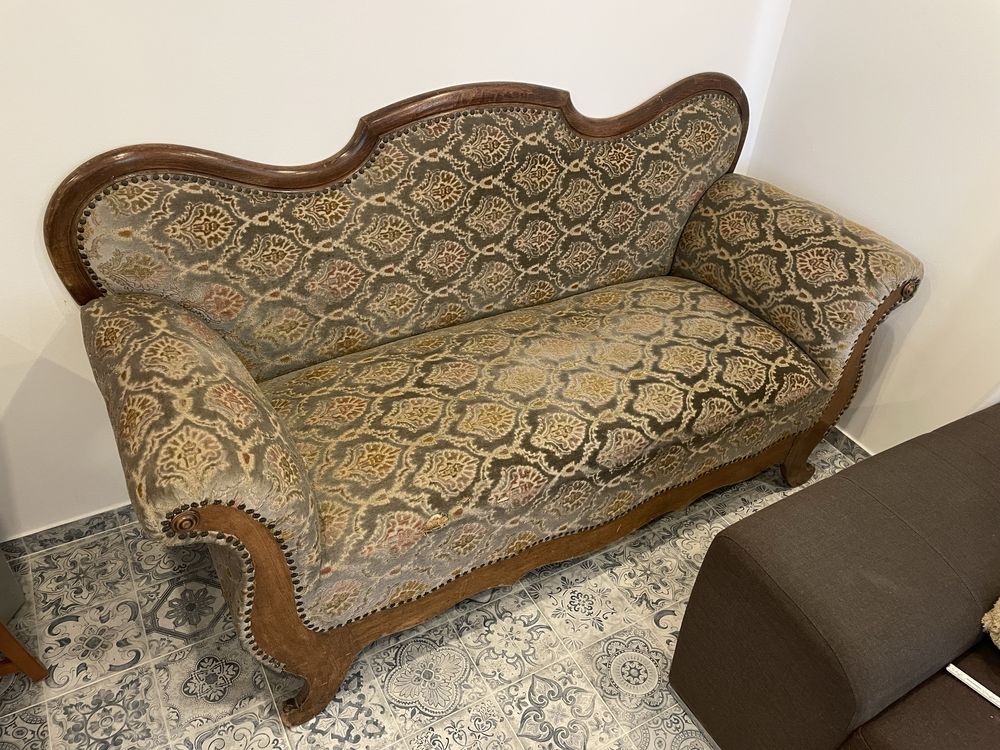 Stylowa sofa w stylu retro – 185x70 cm