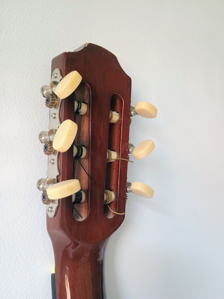 Gitara klasyczna z pokrowcem