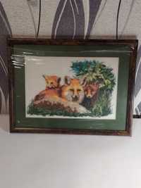 Вышитая картина Семейство лисов