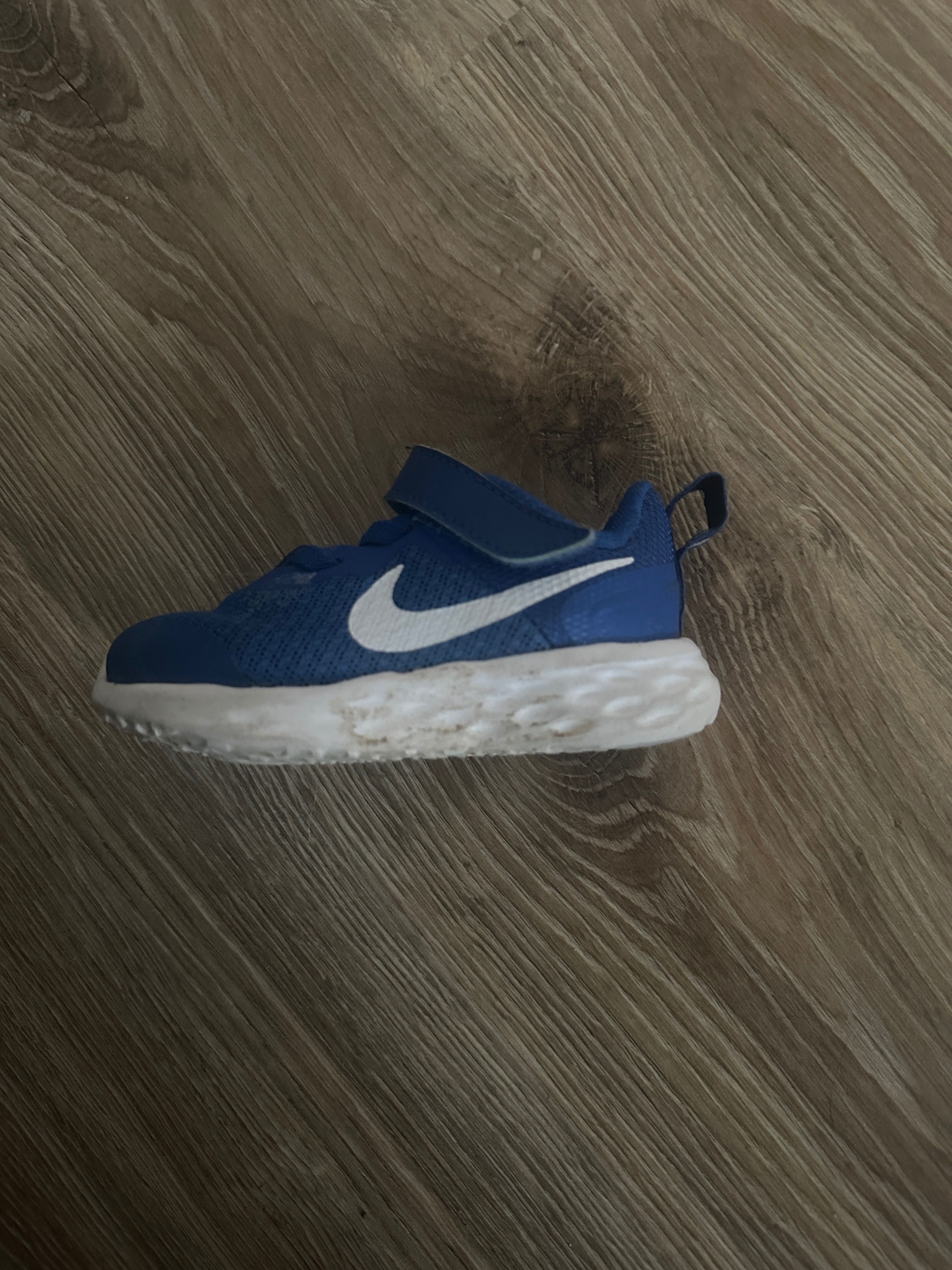 Buty chłopięce Nike 21,5