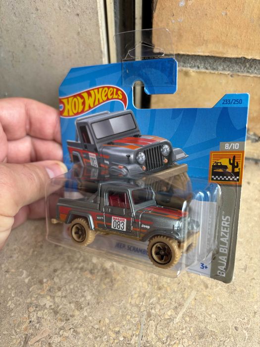 Hot Wheels "Jeep Scrambler" - Novo, Selado