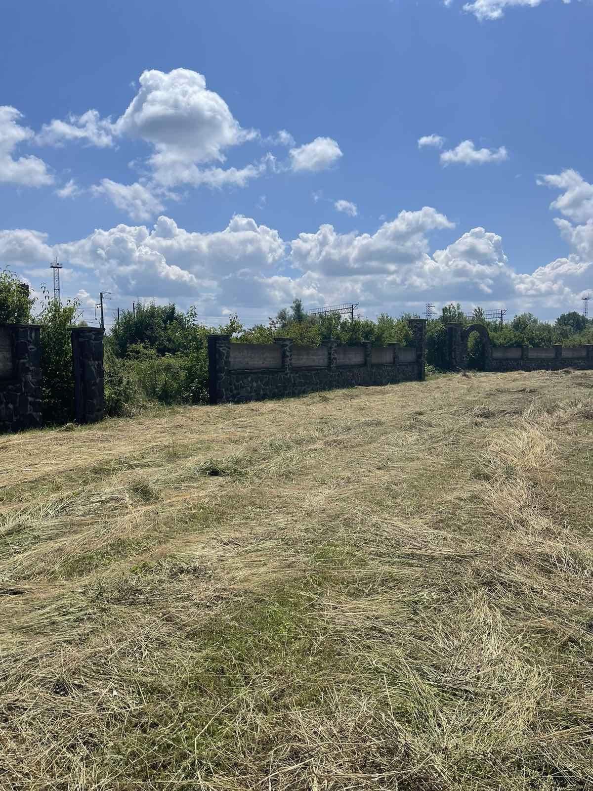 Продається земельна ділянка в с. Минай по вул. Ужгородська ТоргЦентр