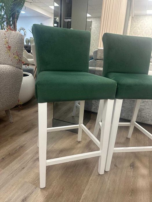 Conjunto de 2 bancos em veludo