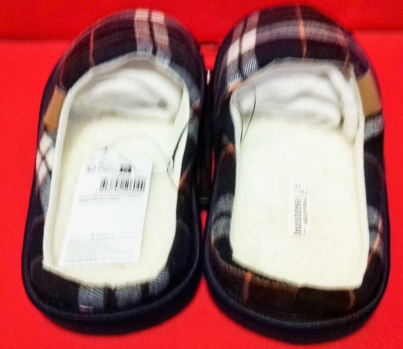 Męskie kapcie nowe krata futerko