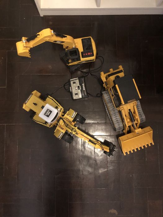 Escavadora CAT como nova!