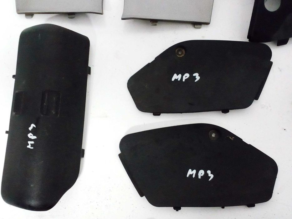 Piaggio mp3 , mp 3 owiewka osłona klapka wypełnienie
