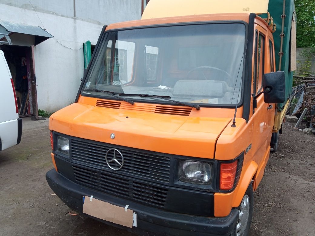 Sprzedam Mercedes Benz 208 plandeka